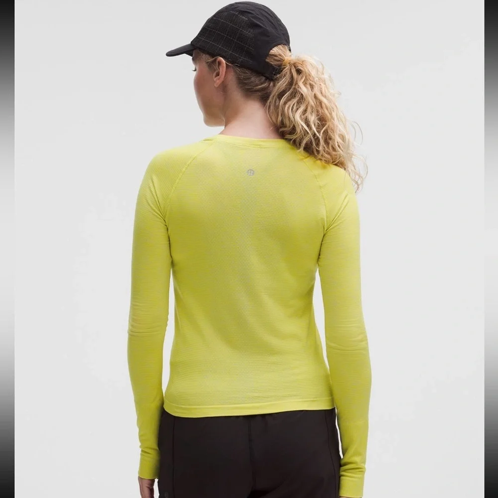 Lululemon Swiftly Tech Long Sleeve Crew size 8